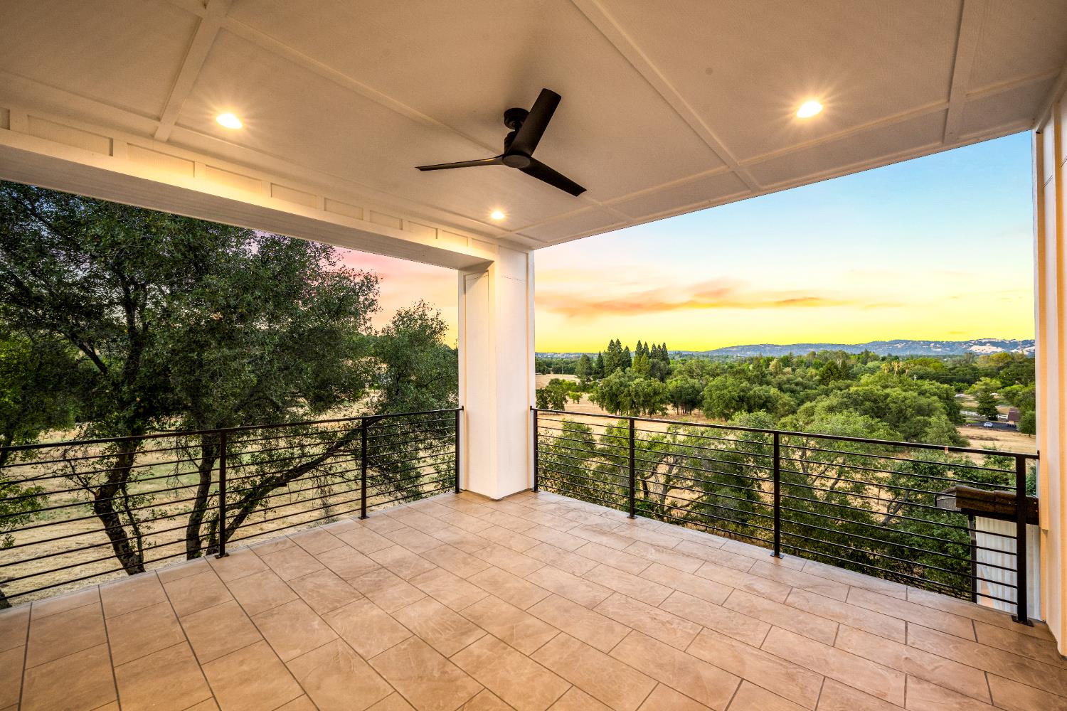 Loomis, California, 95650, United States, 5 Bedrooms Bedrooms, ,4 BathroomsBathrooms,Residential,Active,1959535