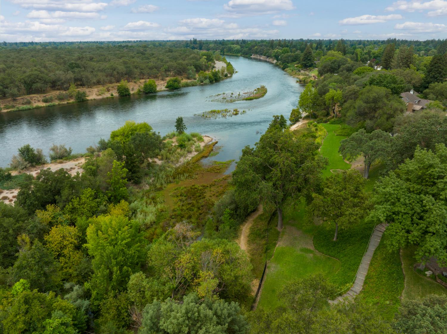 Carmichael, California, 95608, United States, 4 Bedrooms Bedrooms, ,3 BathroomsBathrooms,Residential,Active,2007341