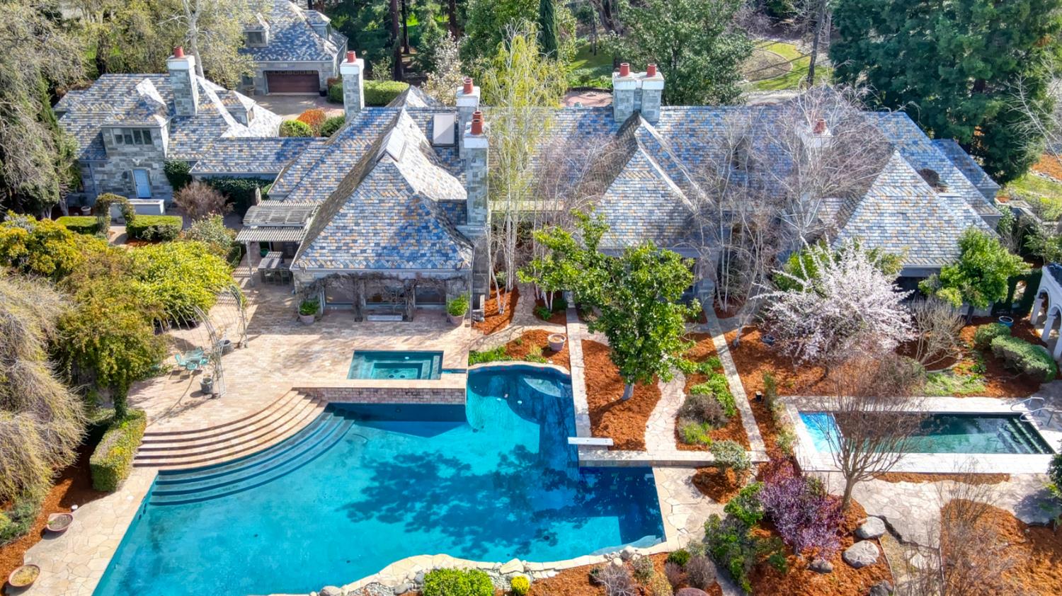 Sacramento, California, 95827, United States, 6 Bedrooms Bedrooms, ,7 BathroomsBathrooms,Residential,Active,1898041