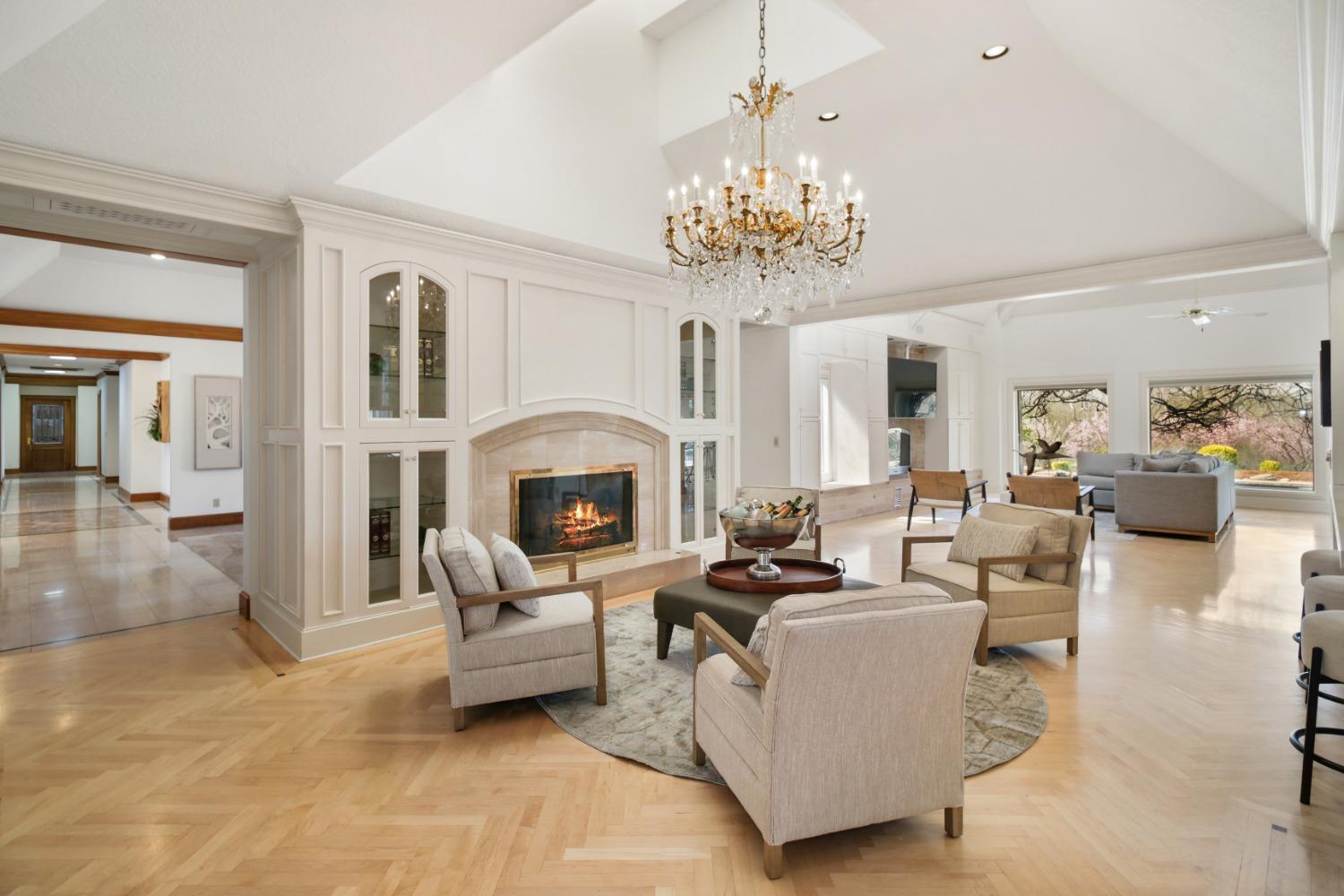 Sacramento, California, 95827, United States, 6 Bedrooms Bedrooms, ,7 BathroomsBathrooms,Residential,Active,1898041