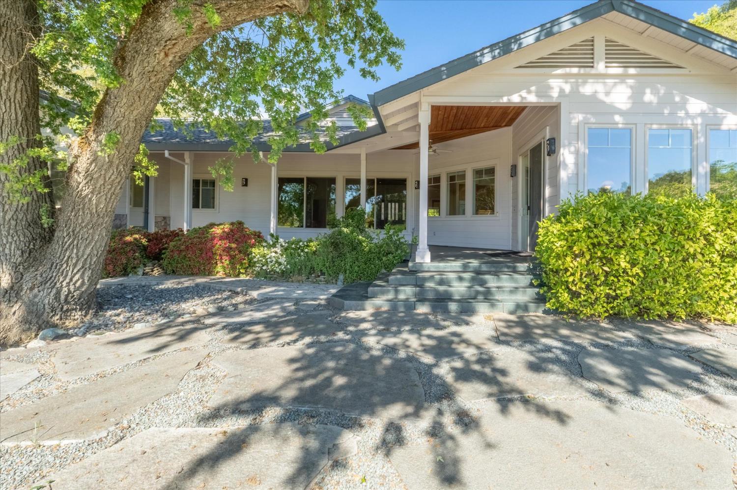 Angels Camp, California, 95222, United States, 3 Bedrooms Bedrooms, ,4 BathroomsBathrooms,Residential,Active,2036048