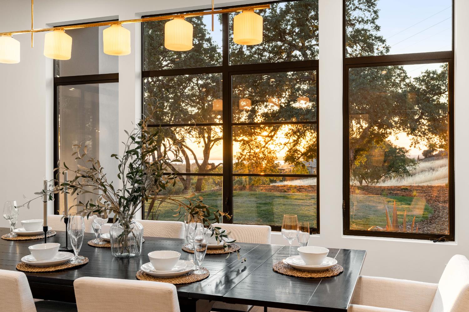 El Dorado Hills, California, 95762, United States, 5 Bedrooms Bedrooms, ,5 BathroomsBathrooms,Residential,Active,1920251