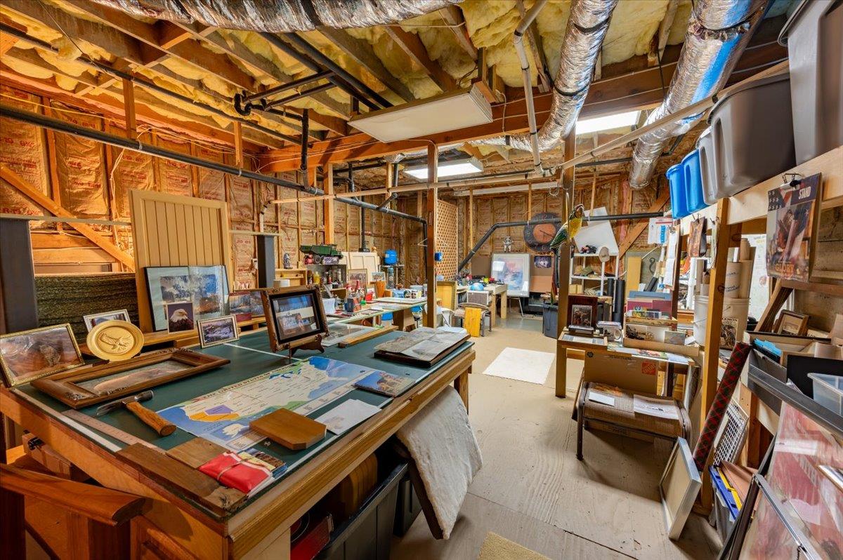 Nevada City, California, 95959, United States, 4 Bedrooms Bedrooms, ,4 BathroomsBathrooms,Residential,Active,2043131
