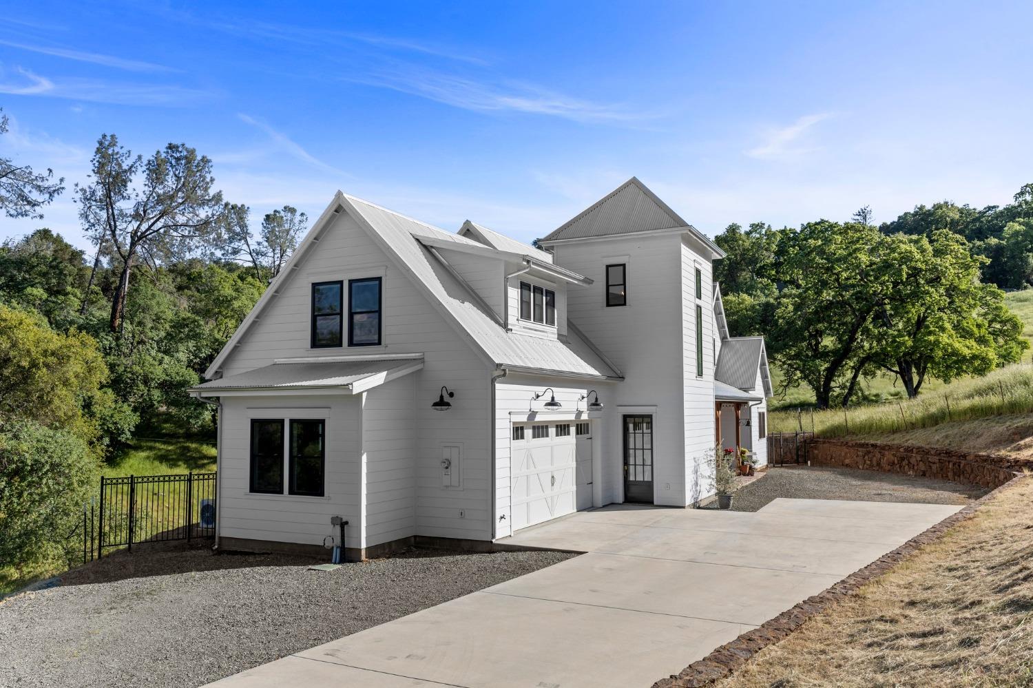 Sutter Creek, California, 95685, United States, 3 Bedrooms Bedrooms, ,3 BathroomsBathrooms,Residential,Active,2011413