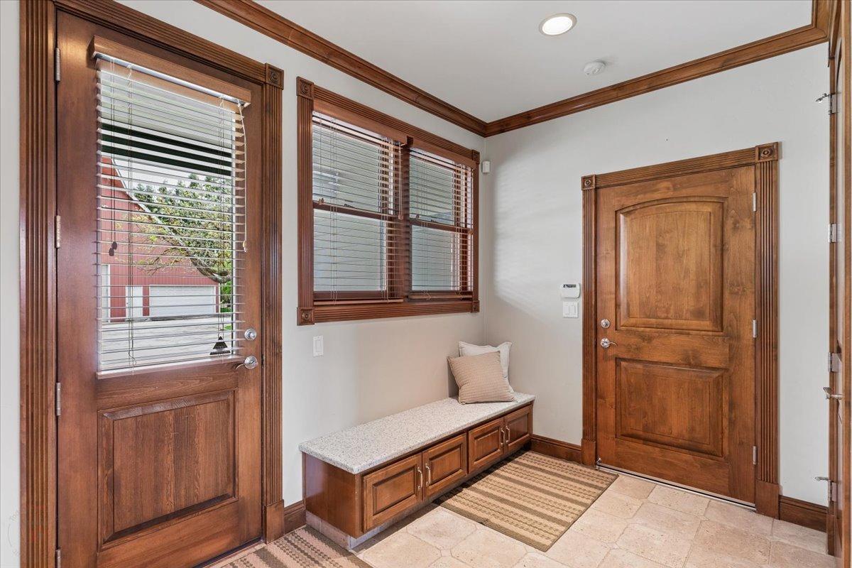 Ripon, California, 95366, United States, 3 Bedrooms Bedrooms, ,5 BathroomsBathrooms,Residential,Active,1808206