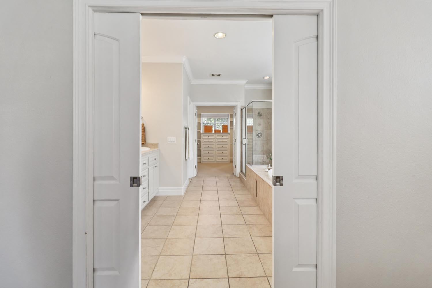 Carmichael, California, 95608, United States, 5 Bedrooms Bedrooms, ,5 BathroomsBathrooms,Residential,Active,1927677
