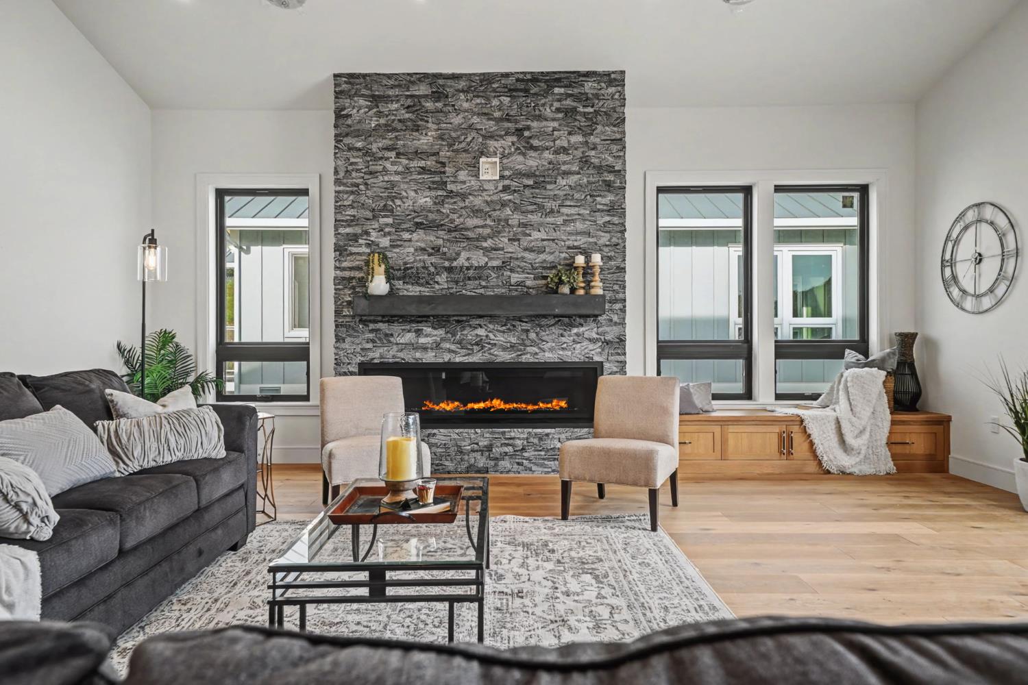 Copperopolis, California, 95228, United States, 3 Bedrooms Bedrooms, ,4 BathroomsBathrooms,Residential,Active,2044189