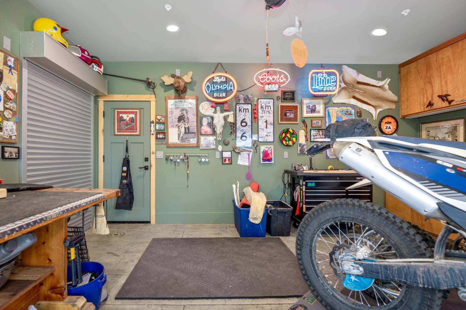 Smartsville, California, 95977, United States, 1 Bedroom Bedrooms, ,3 BathroomsBathrooms,Residential,Active,1952299