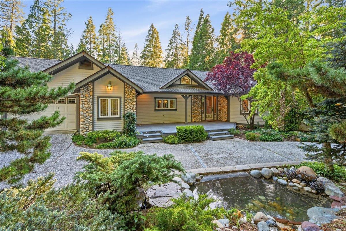 Nevada City, California, 95959, United States, 3 Bedrooms Bedrooms, ,3 BathroomsBathrooms,Residential,Active,2043425