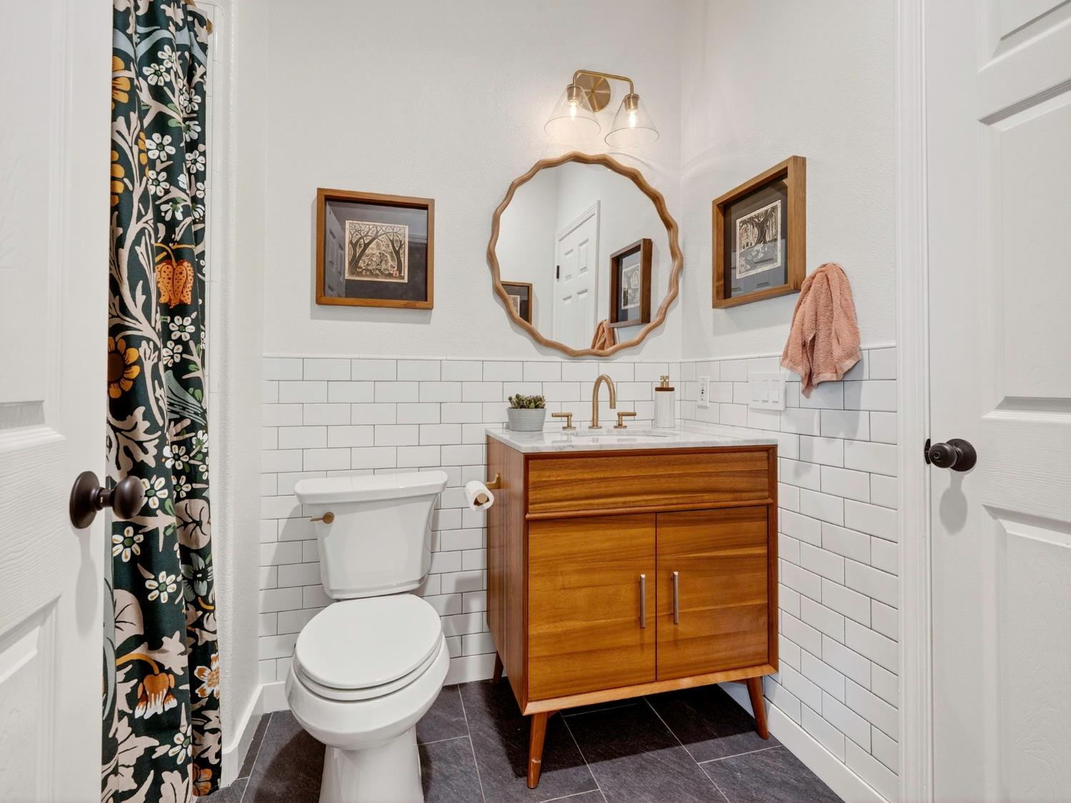 Davis, California, 95618, United States, 5 Bedrooms Bedrooms, ,3 BathroomsBathrooms,Residential,Active,1929454