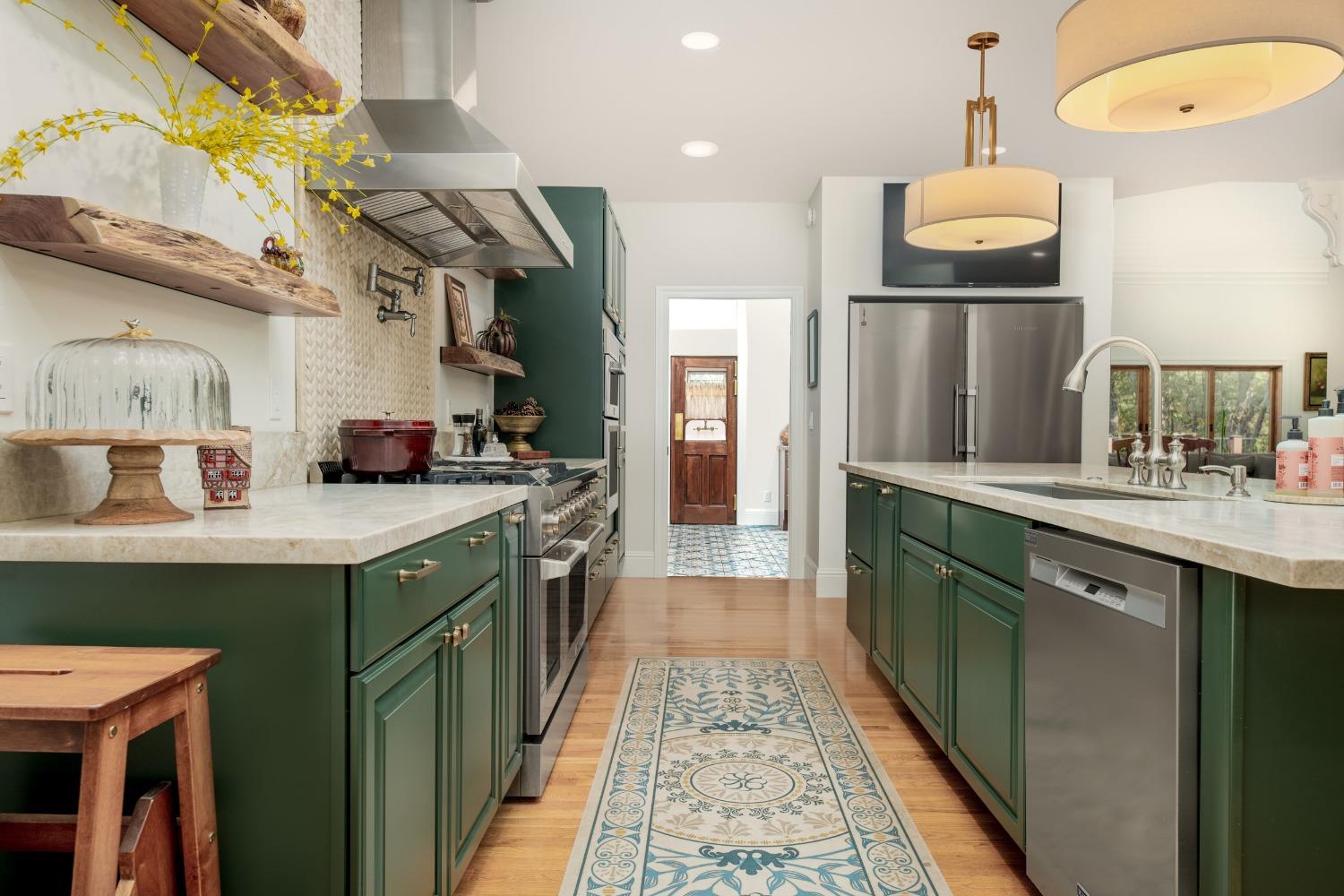 Nevada City, California, 95959, United States, 4 Bedrooms Bedrooms, ,5 BathroomsBathrooms,Residential,Active,1808164