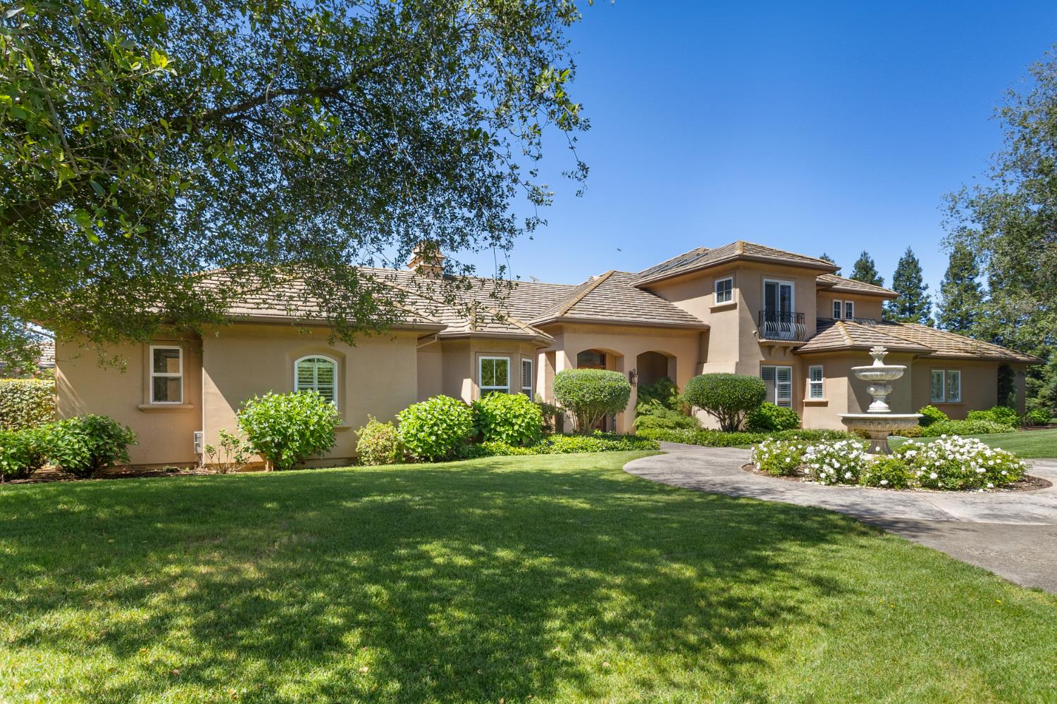 Sacramento, California, 95830, United States, 4 Bedrooms Bedrooms, ,4 BathroomsBathrooms,Residential,Active,2045041