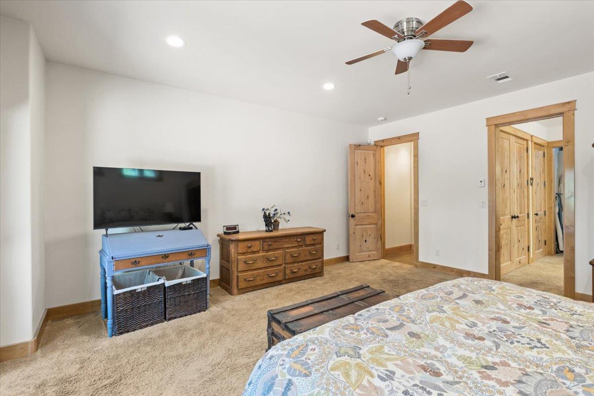 Nevada City, California, 95959, United States, 3 Bedrooms Bedrooms, ,4 BathroomsBathrooms,Residential,Active,1893237