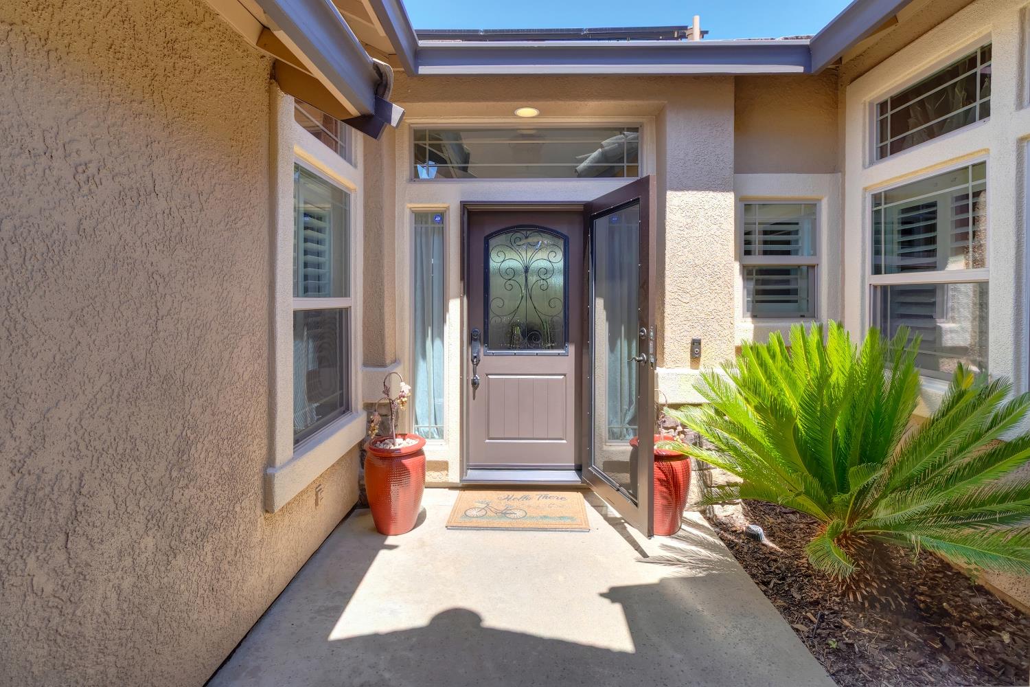 West Sacramento, California, 95605, United States, 4 Bedrooms Bedrooms, ,3 BathroomsBathrooms,Residential,Active,1929784