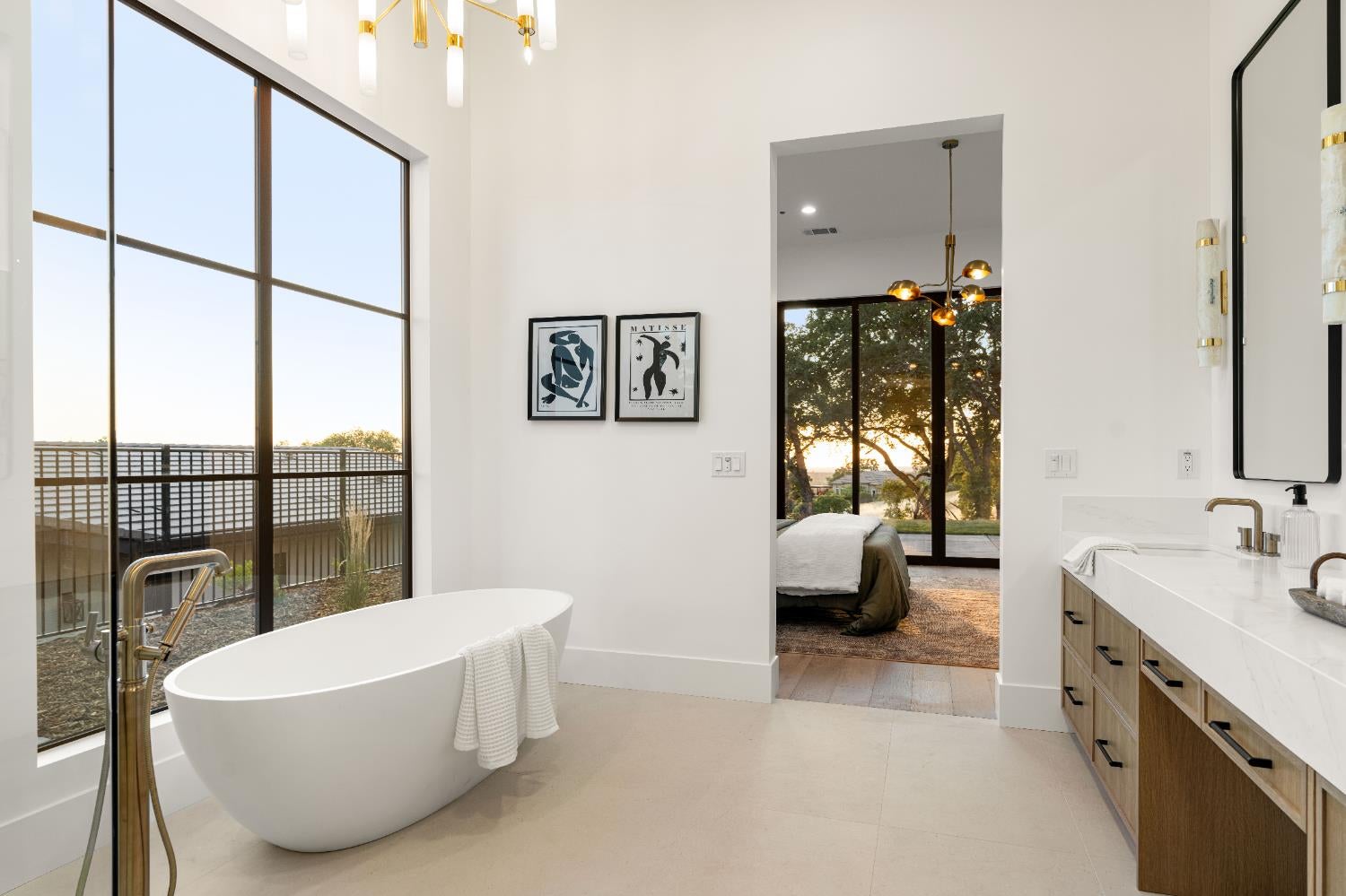 El Dorado Hills, California, 95762, United States, 5 Bedrooms Bedrooms, ,5 BathroomsBathrooms,Residential,Active,1998588