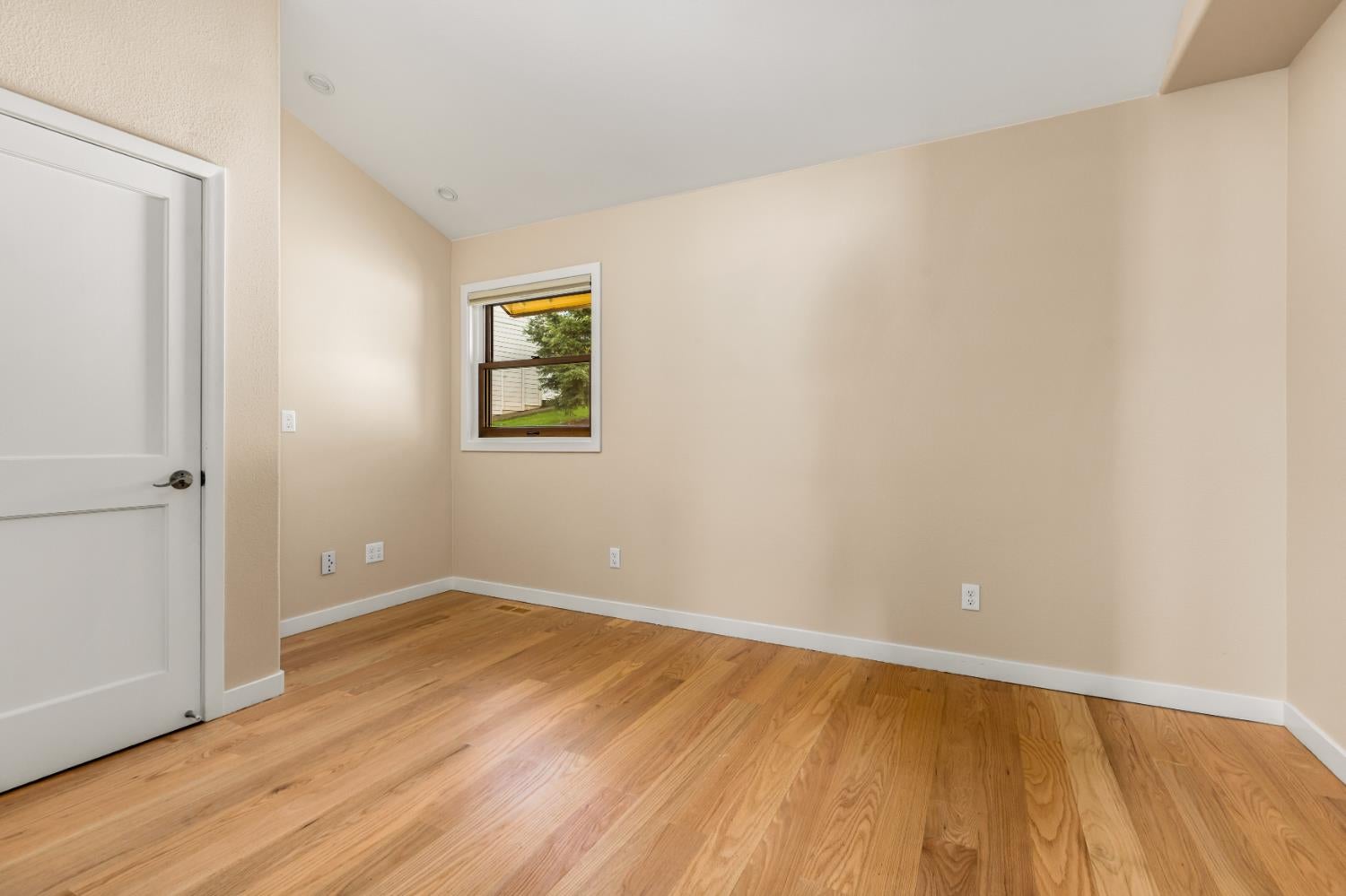 Penn Valley, California, 95946, United States, 3 Bedrooms Bedrooms, ,2 BathroomsBathrooms,Residential,Active,2008719