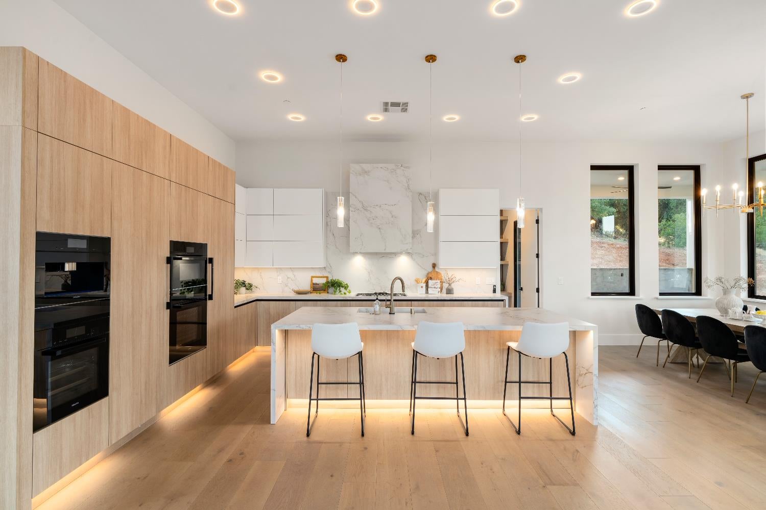 Newcastle, California, 95658, United States, 5 Bedrooms Bedrooms, ,5 BathroomsBathrooms,Residential,Active,1989749