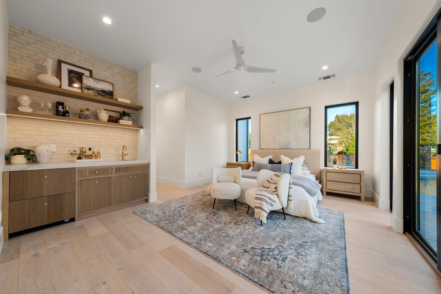 Loomis, California, 95650, United States, 4 Bedrooms Bedrooms, ,5 BathroomsBathrooms,Residential,Active,1893259