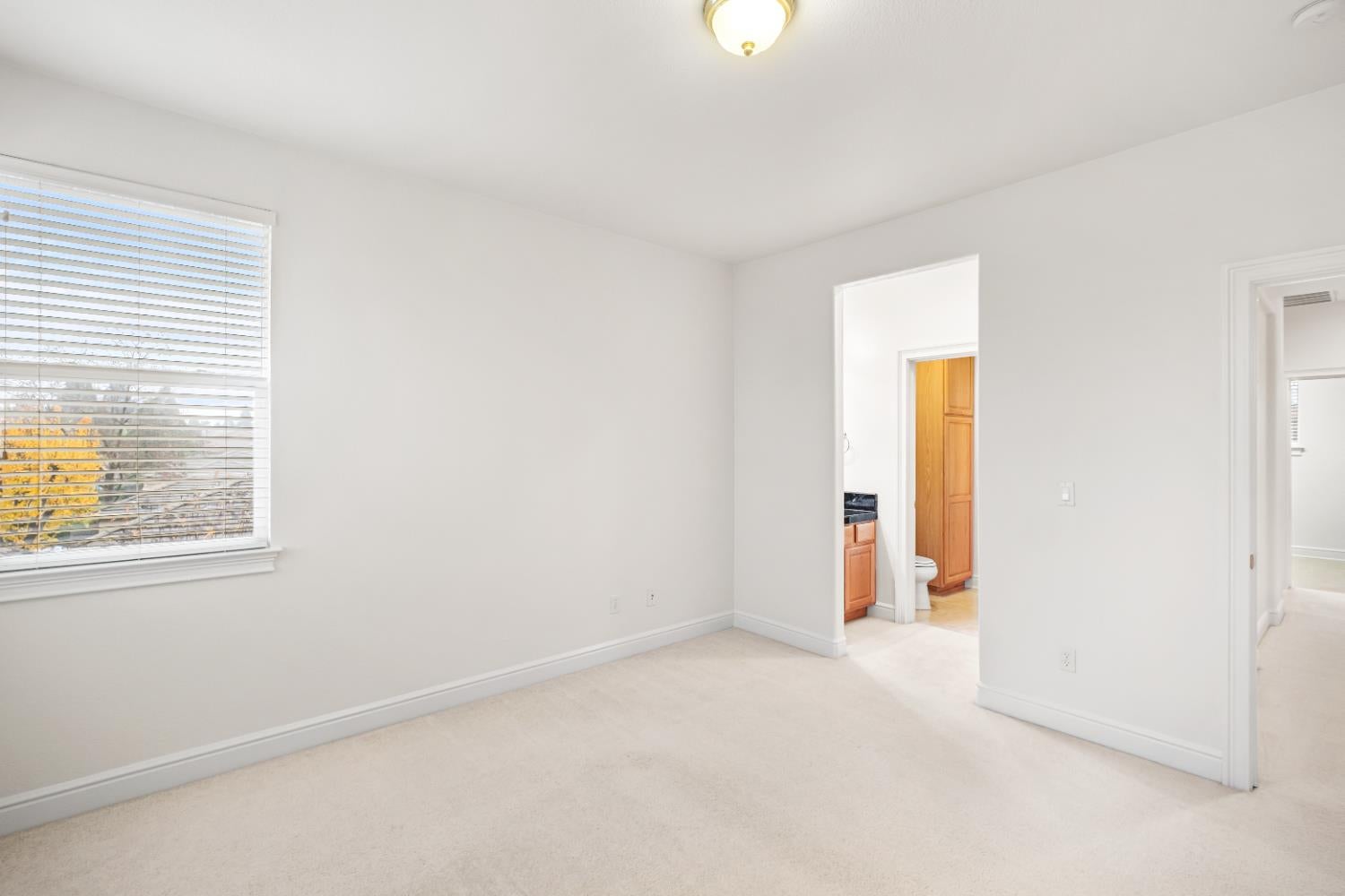 Roseville, California, 95661, United States, 5 Bedrooms Bedrooms, ,4 BathroomsBathrooms,Residential,Active,2006825