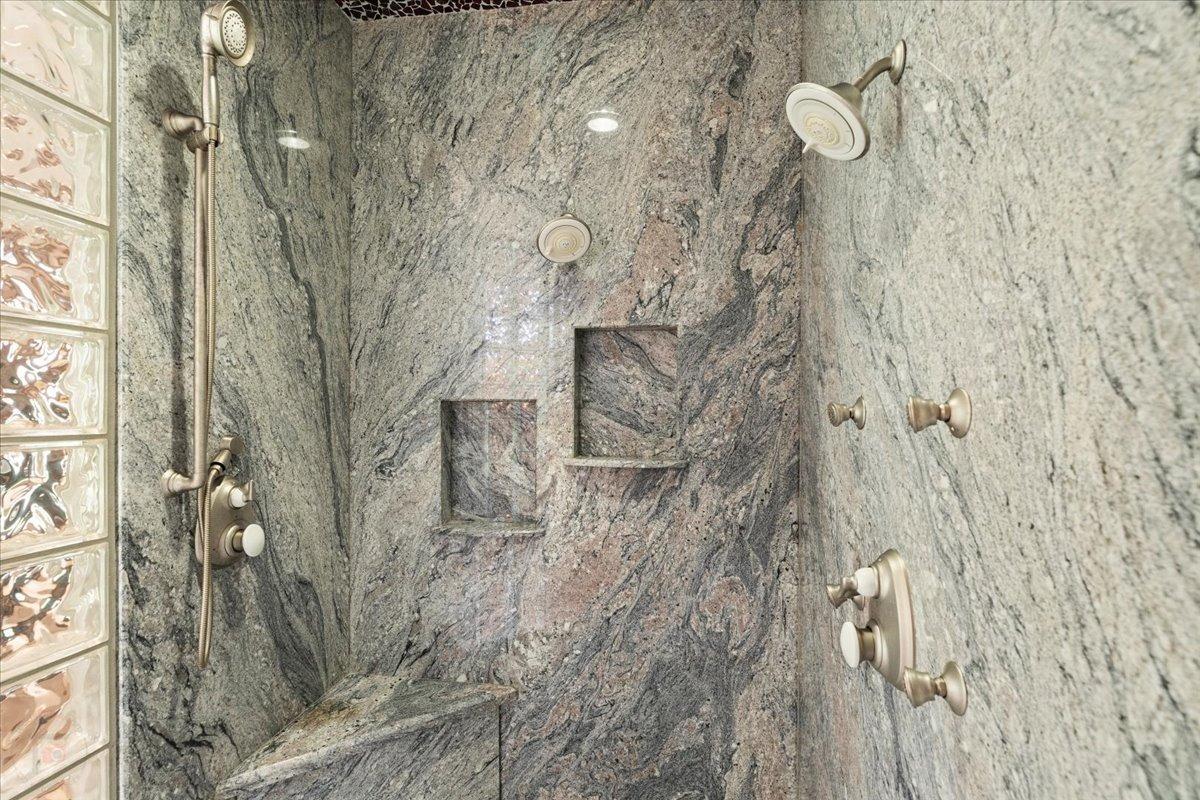 Ripon, California, 95366, United States, 3 Bedrooms Bedrooms, ,5 BathroomsBathrooms,Residential,Active,1808206