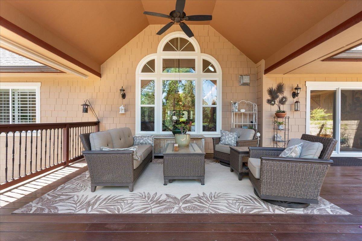 Grass Valley, California, 95945, United States, 4 Bedrooms Bedrooms, ,4 BathroomsBathrooms,Residential,Active,2015811