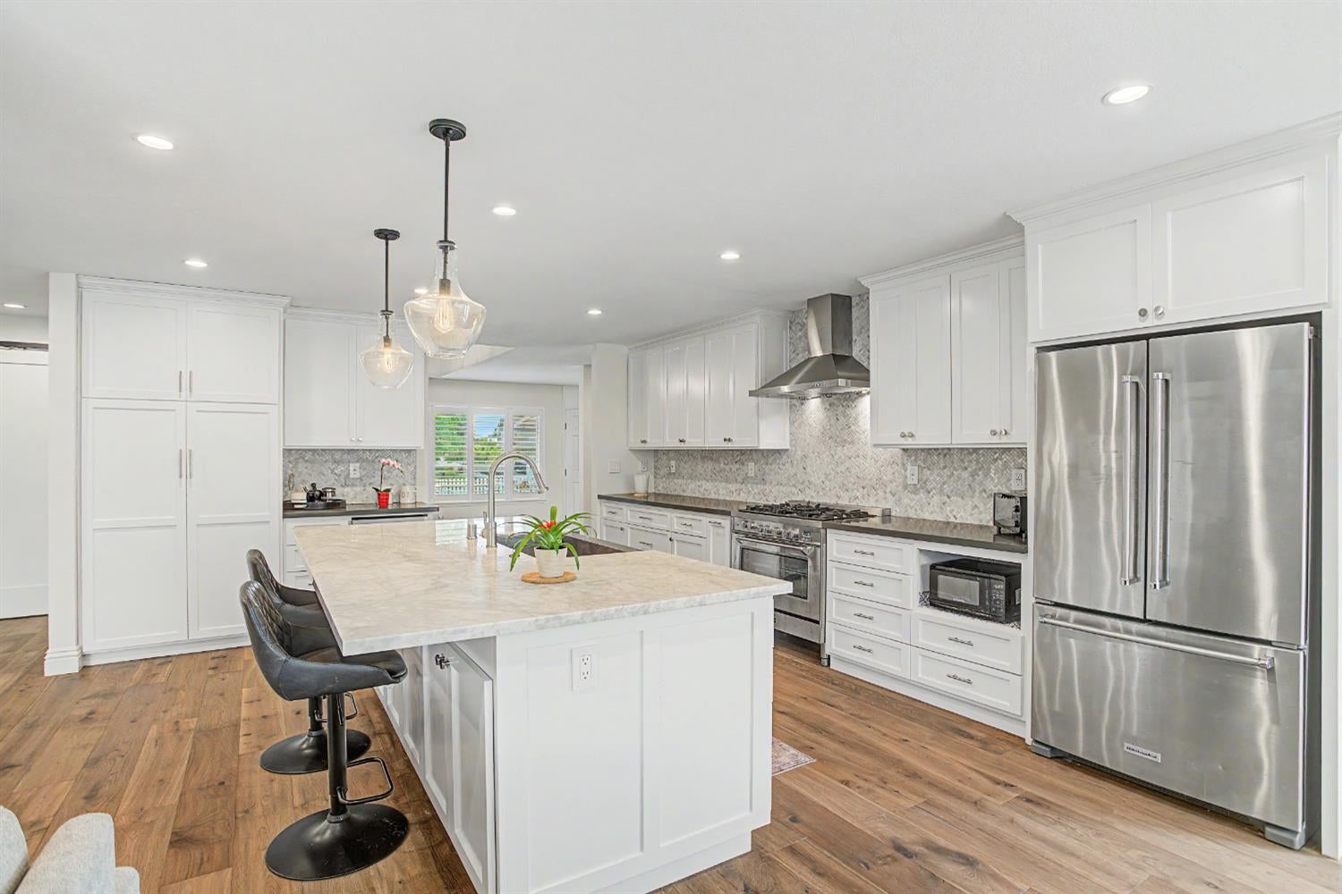 Sacramento, California, 95864, United States, 4 Bedrooms Bedrooms, ,3 BathroomsBathrooms,Residential,Active,2045002