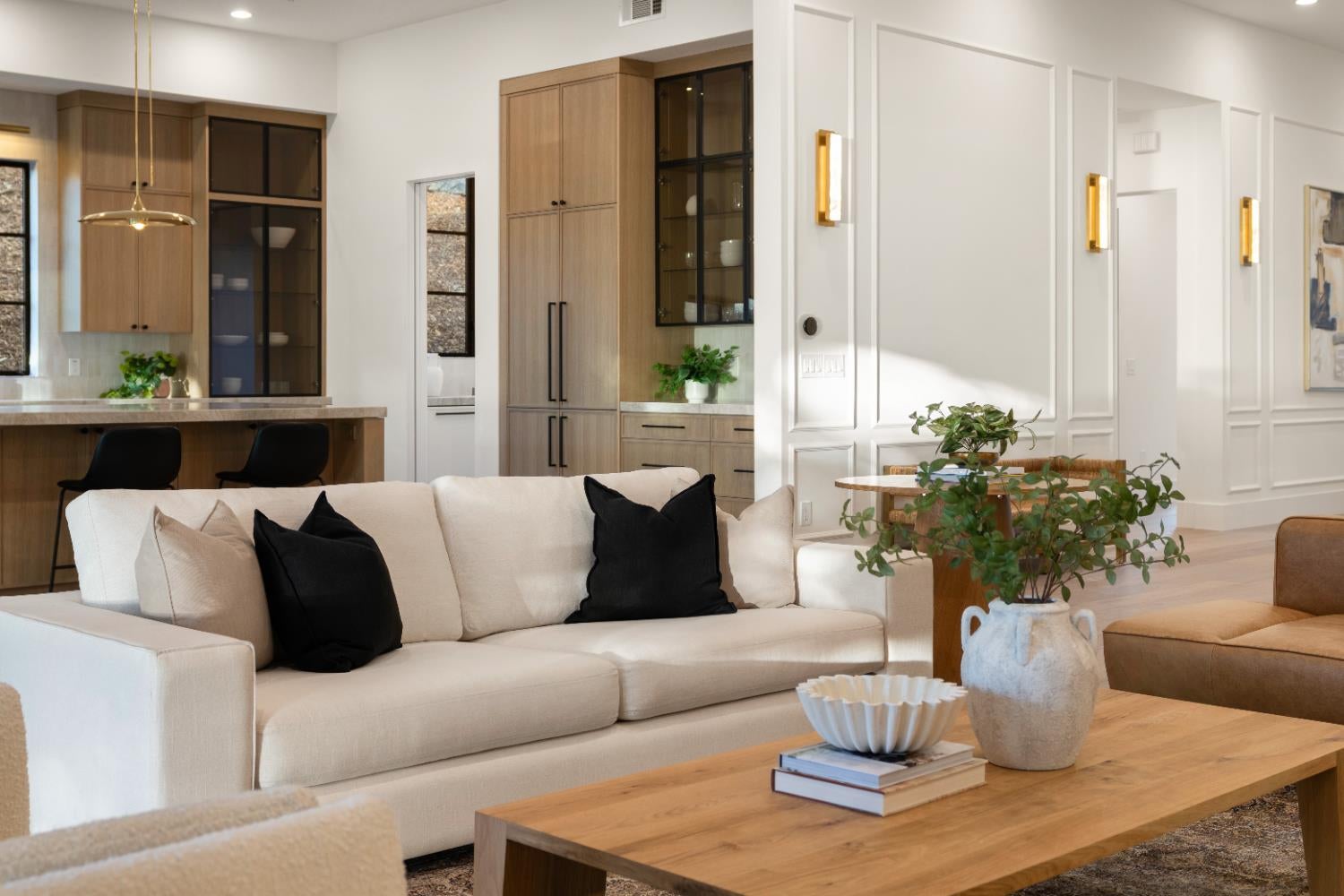 El Dorado Hills, California, 95762, United States, 5 Bedrooms Bedrooms, ,5 BathroomsBathrooms,Residential,Active,1998588