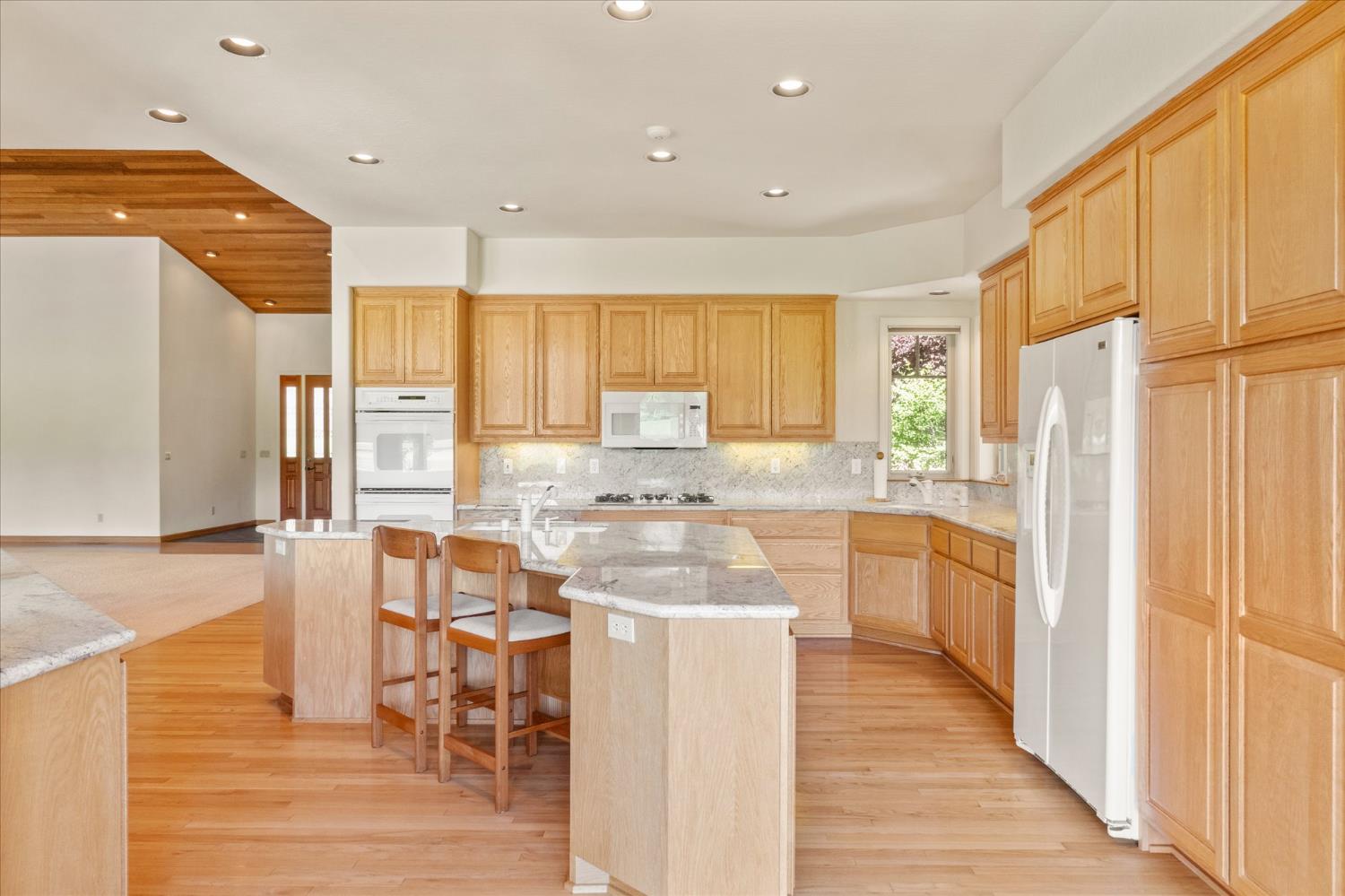 Angels Camp, California, 95222, United States, 3 Bedrooms Bedrooms, ,4 BathroomsBathrooms,Residential,Active,2036048