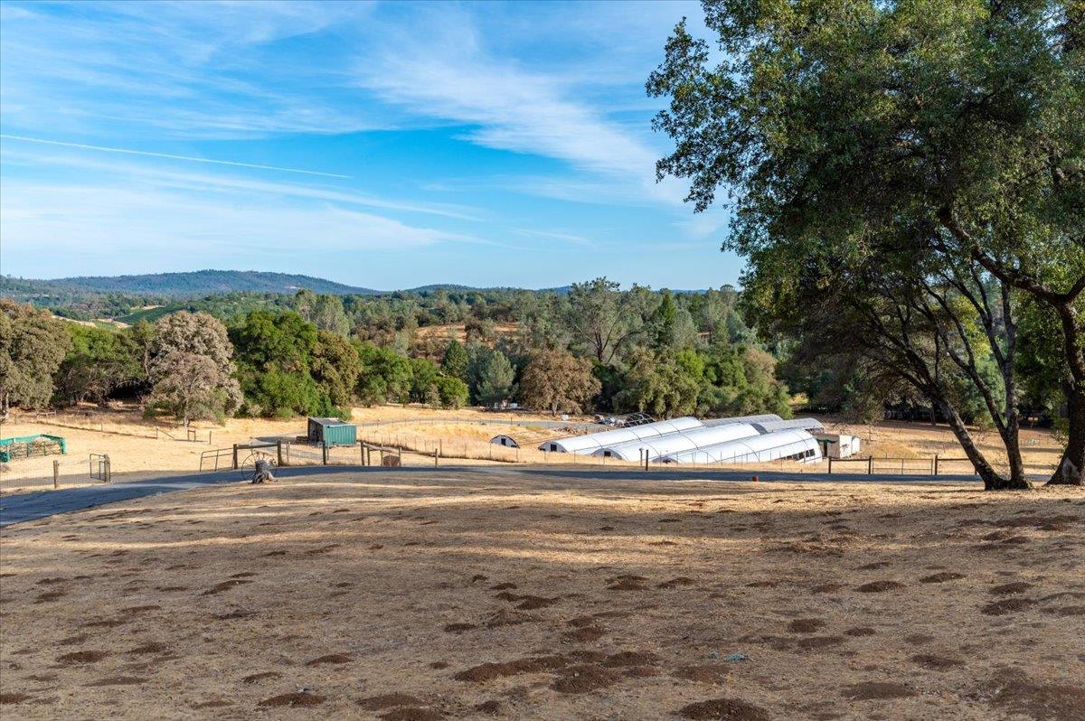 Penn Valley, California, 95946, United States, 4 Bedrooms Bedrooms, ,5 BathroomsBathrooms,Residential,Active,1941359