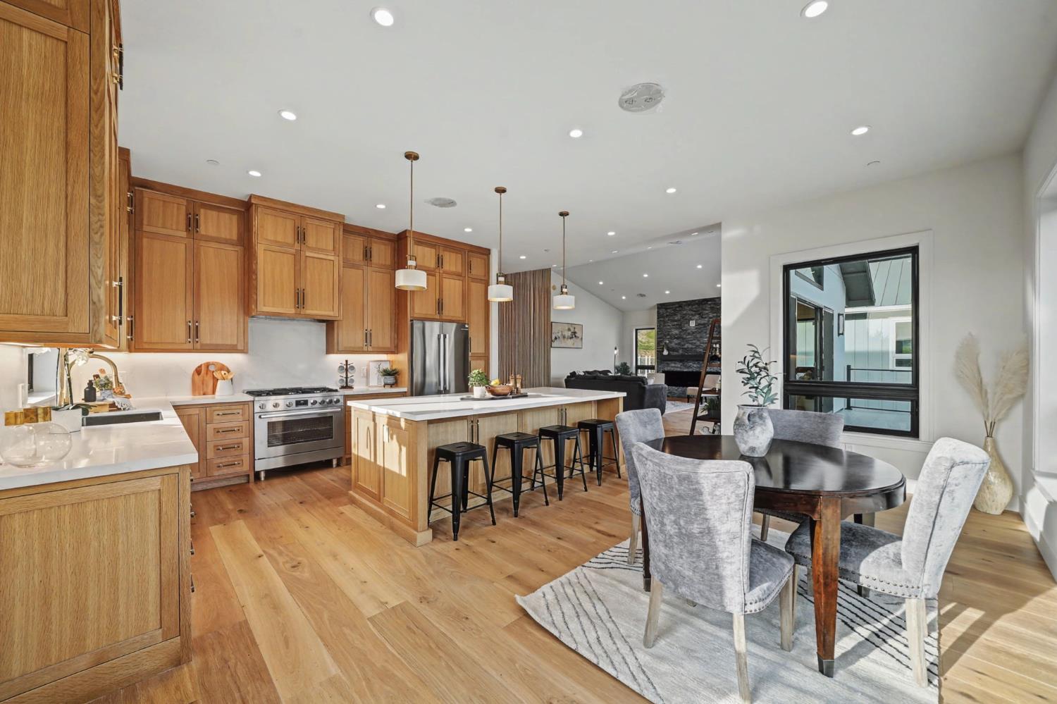 Copperopolis, California, 95228, United States, 3 Bedrooms Bedrooms, ,4 BathroomsBathrooms,Residential,Active,2044189