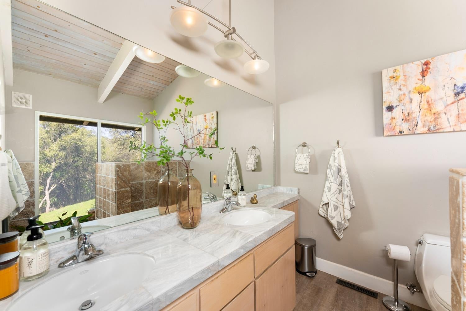 Shingle Springs, California, 95682, United States, 2 Bedrooms Bedrooms, ,2 BathroomsBathrooms,Residential,Active,2009182