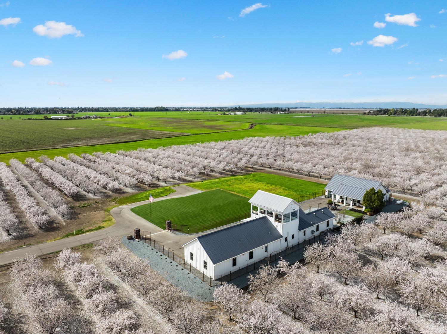 Davis, California, 95616, United States, ,3 BathroomsBathrooms,Residential,Active,1808296