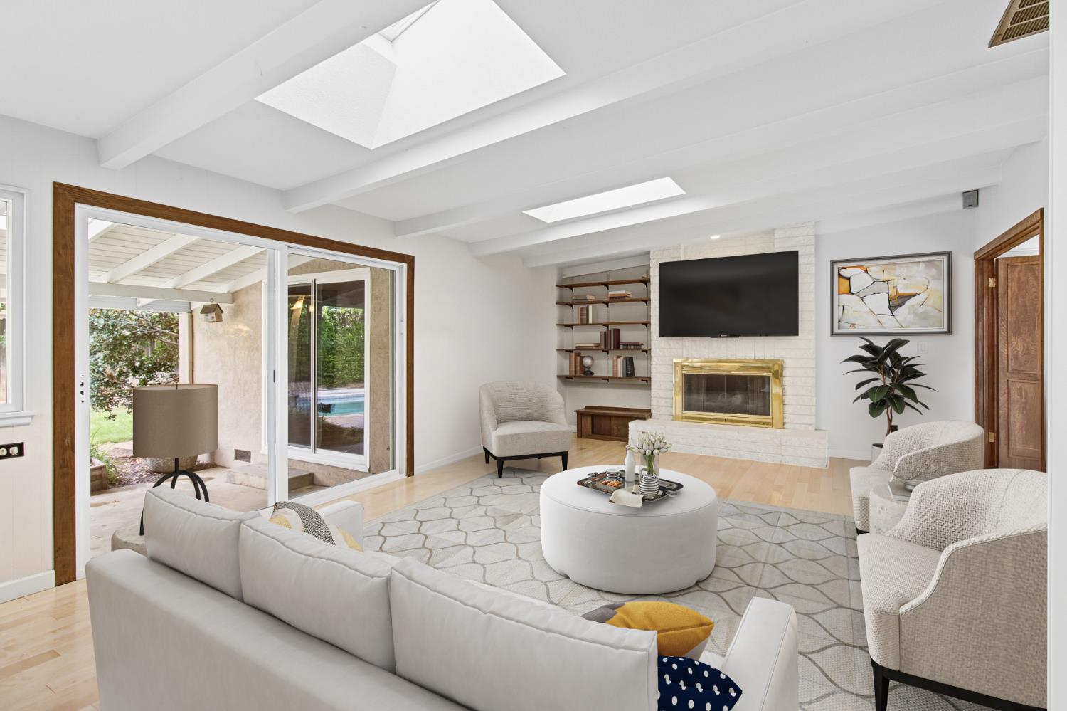 Sacramento, California, 95864, United States, 4 Bedrooms Bedrooms, ,3 BathroomsBathrooms,Residential,Active,1959963