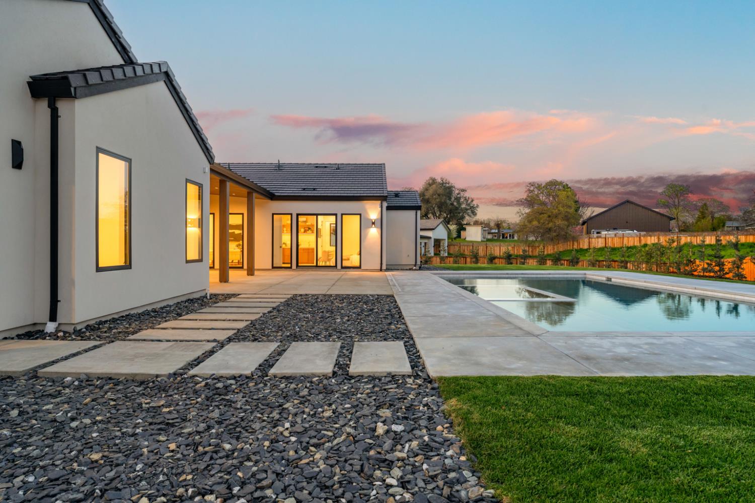 Loomis, California, 95650, United States, 4 Bedrooms Bedrooms, ,5 BathroomsBathrooms,Residential,Active,1893259