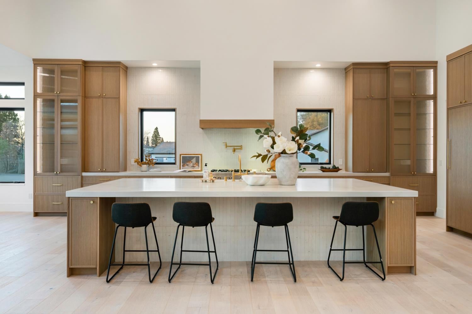 Loomis, California, 95650, United States, 4 Bedrooms Bedrooms, ,5 BathroomsBathrooms,Residential,Active,1893259