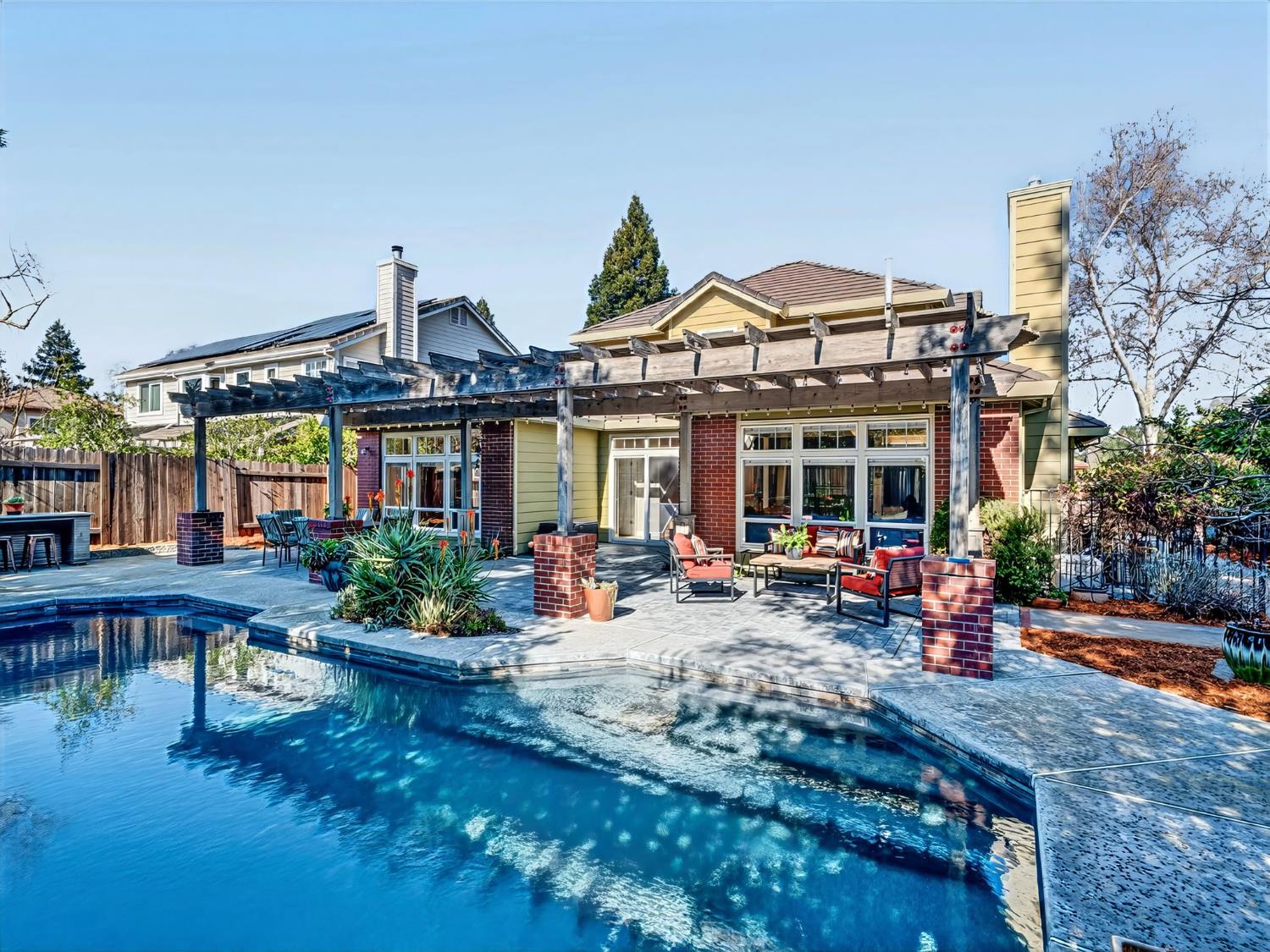 Davis, California, 95618, United States, 5 Bedrooms Bedrooms, ,3 BathroomsBathrooms,Residential,Active,2015823