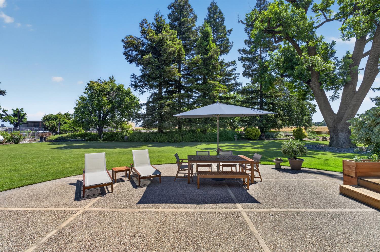 Woodland, California, 95776, United States, 5 Bedrooms Bedrooms, ,3 BathroomsBathrooms,Residential,Pending,2045625