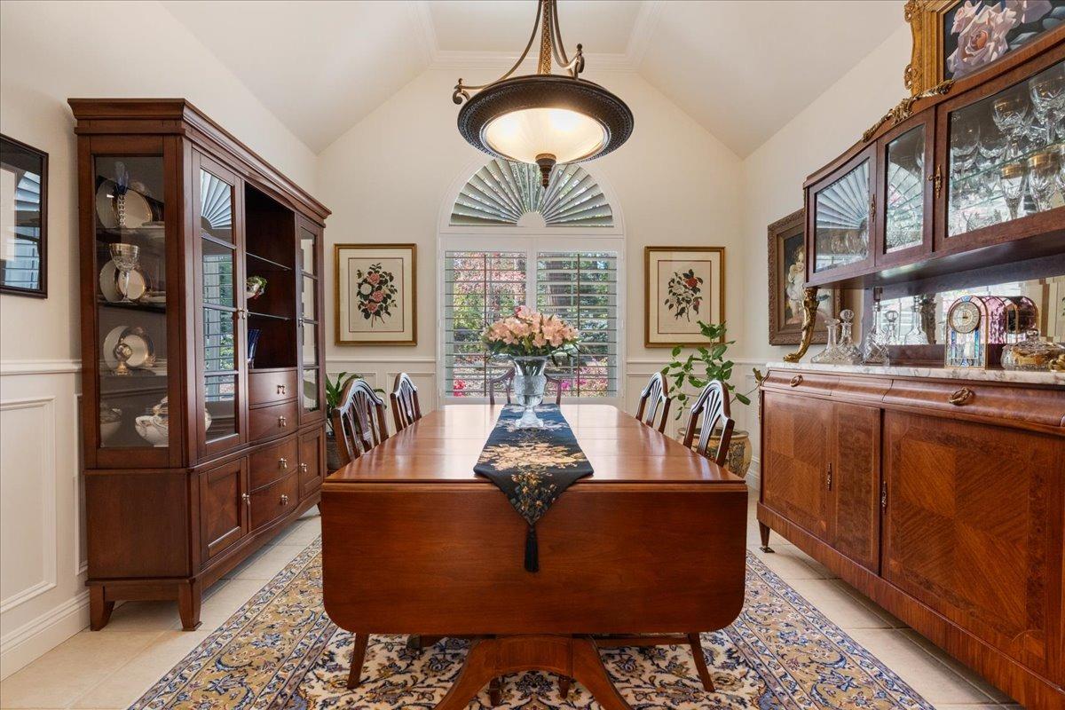Grass Valley, California, 95945, United States, 4 Bedrooms Bedrooms, ,4 BathroomsBathrooms,Residential,Active,1798051
