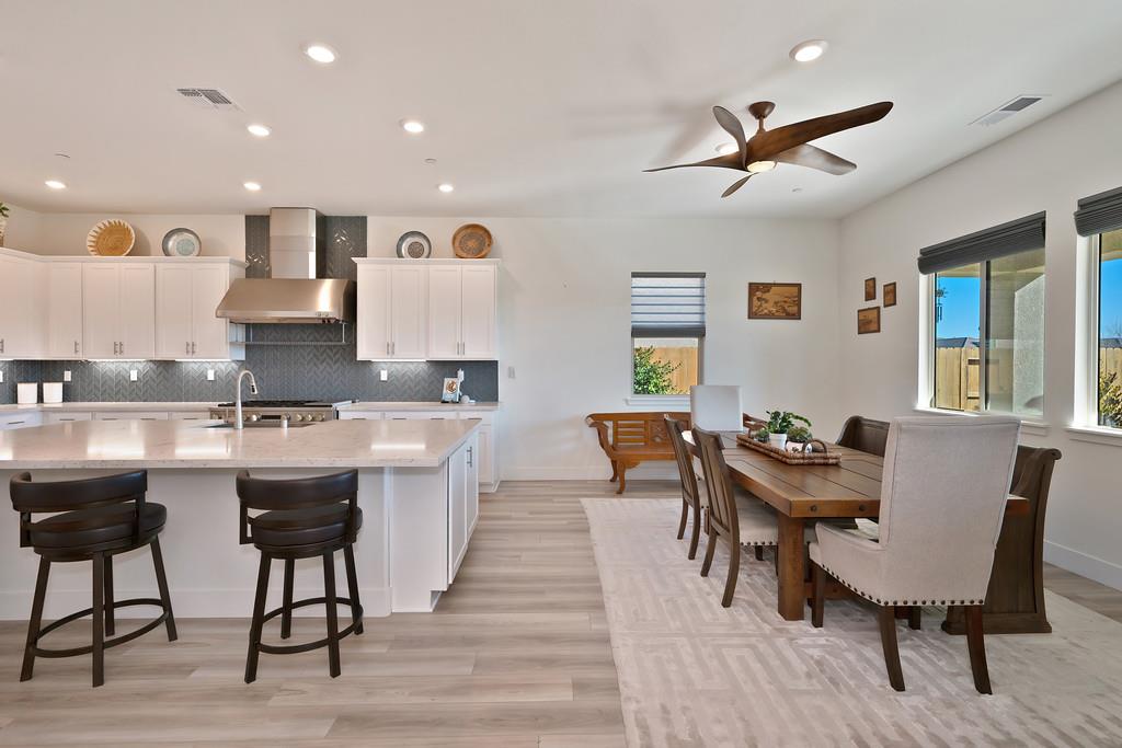 El Dorado Hills, California, 95762, United States, 2 Bedrooms Bedrooms, ,3 BathroomsBathrooms,Residential,Active,2009425