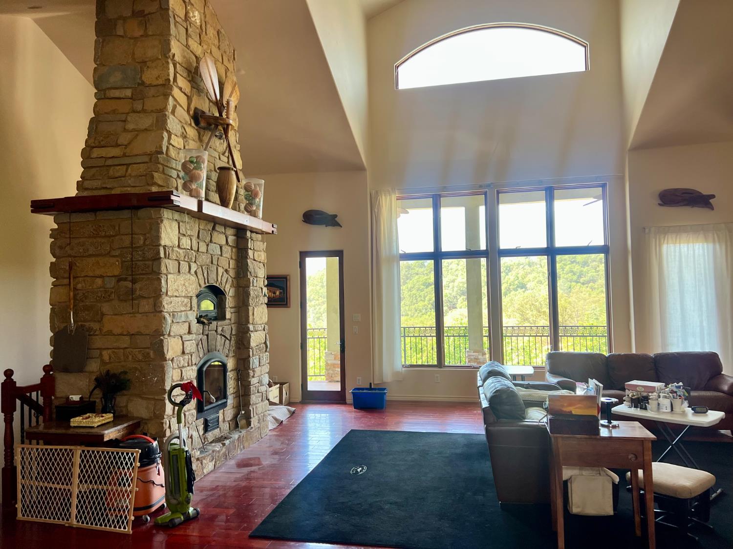 Angels Camp, California, 95222, United States, 4 Bedrooms Bedrooms, ,4 BathroomsBathrooms,Residential,Active,1945061
