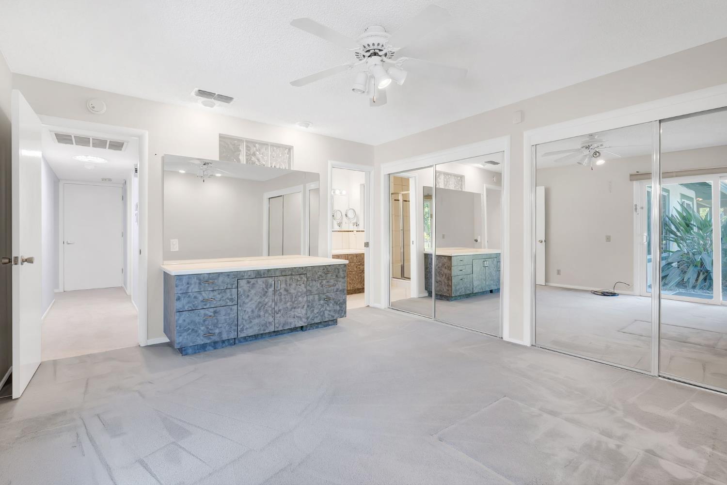 Davis, California, 95618, United States, 5 Bedrooms Bedrooms, ,4 BathroomsBathrooms,Residential,Active,1960157