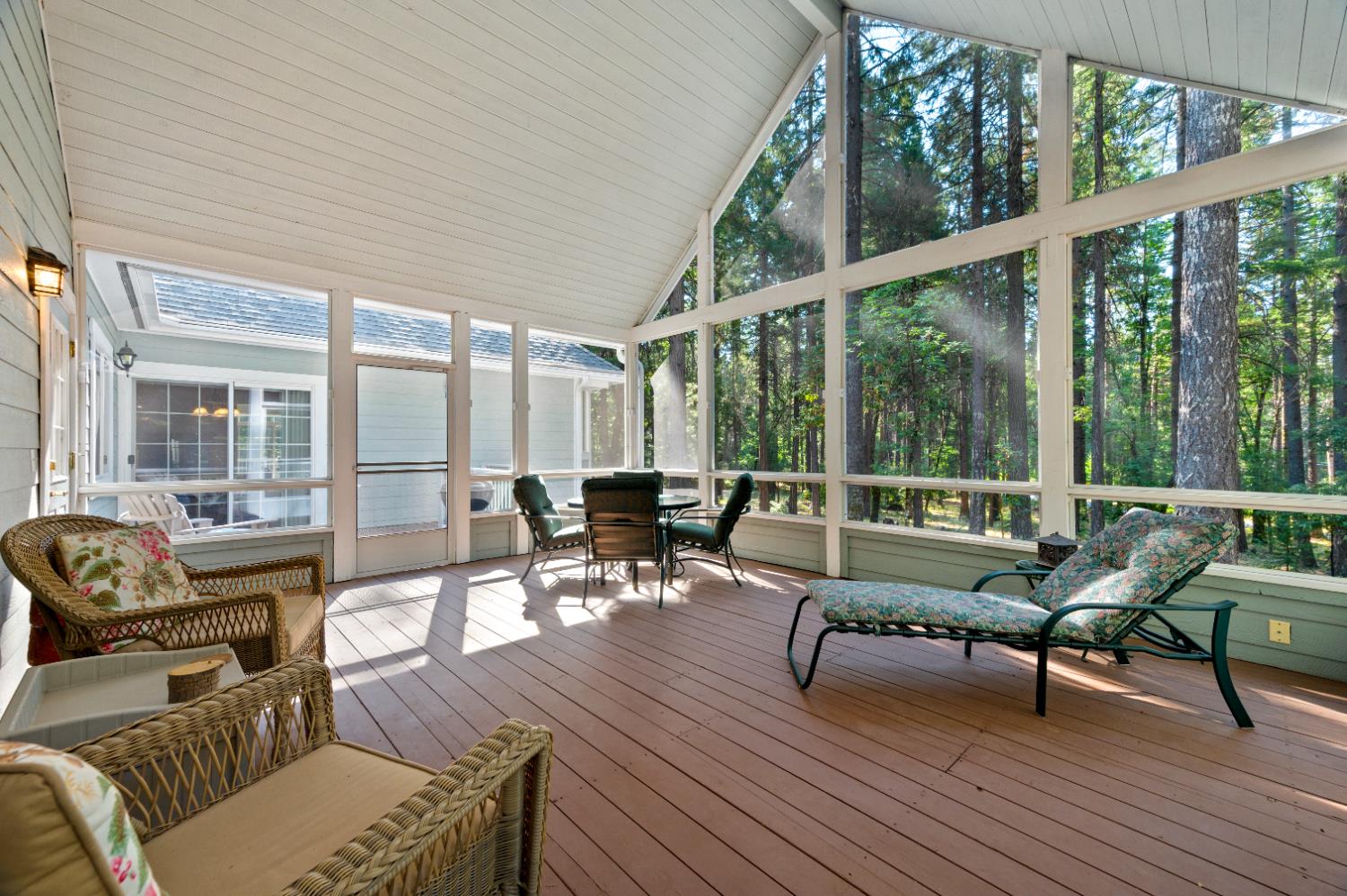 Nevada City, California, 95959, United States, 3 Bedrooms Bedrooms, ,4 BathroomsBathrooms,Residential,Active,1919052