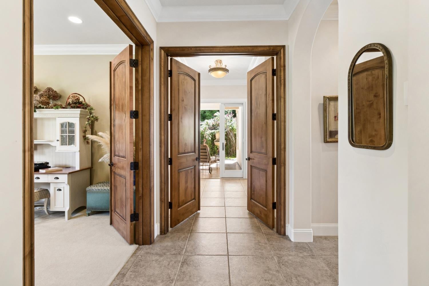 Sacramento, California, 95830, United States, 4 Bedrooms Bedrooms, ,4 BathroomsBathrooms,Residential,Active,2045041
