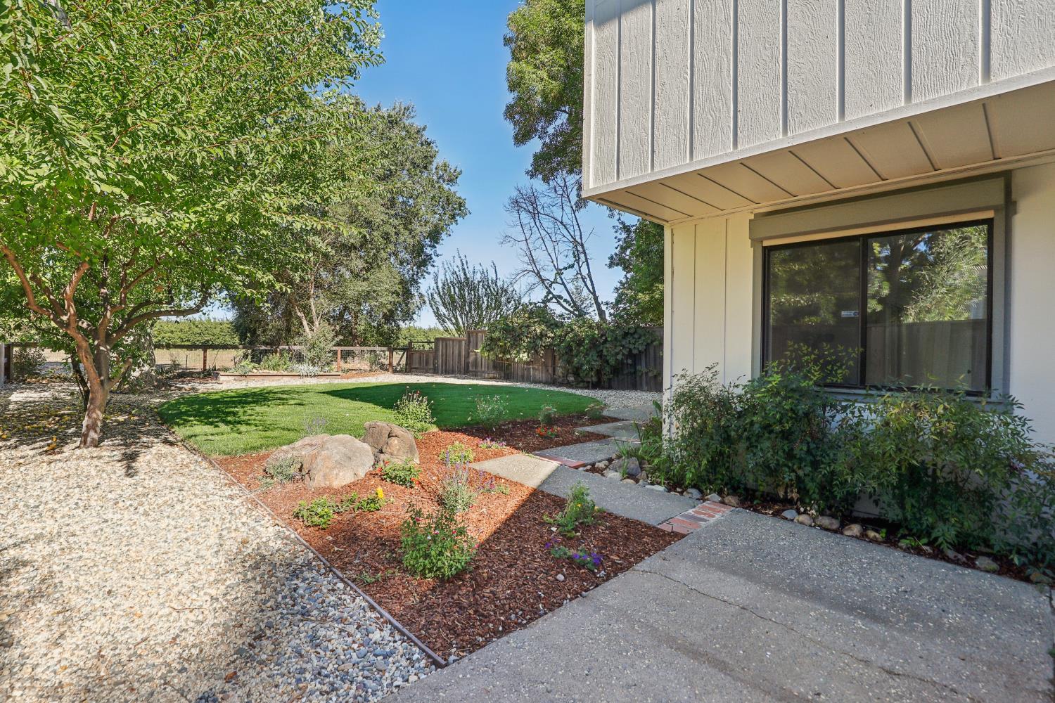 Davis, California, 95616, United States, 3 Bedrooms Bedrooms, ,3 BathroomsBathrooms,Residential,Active,1922309