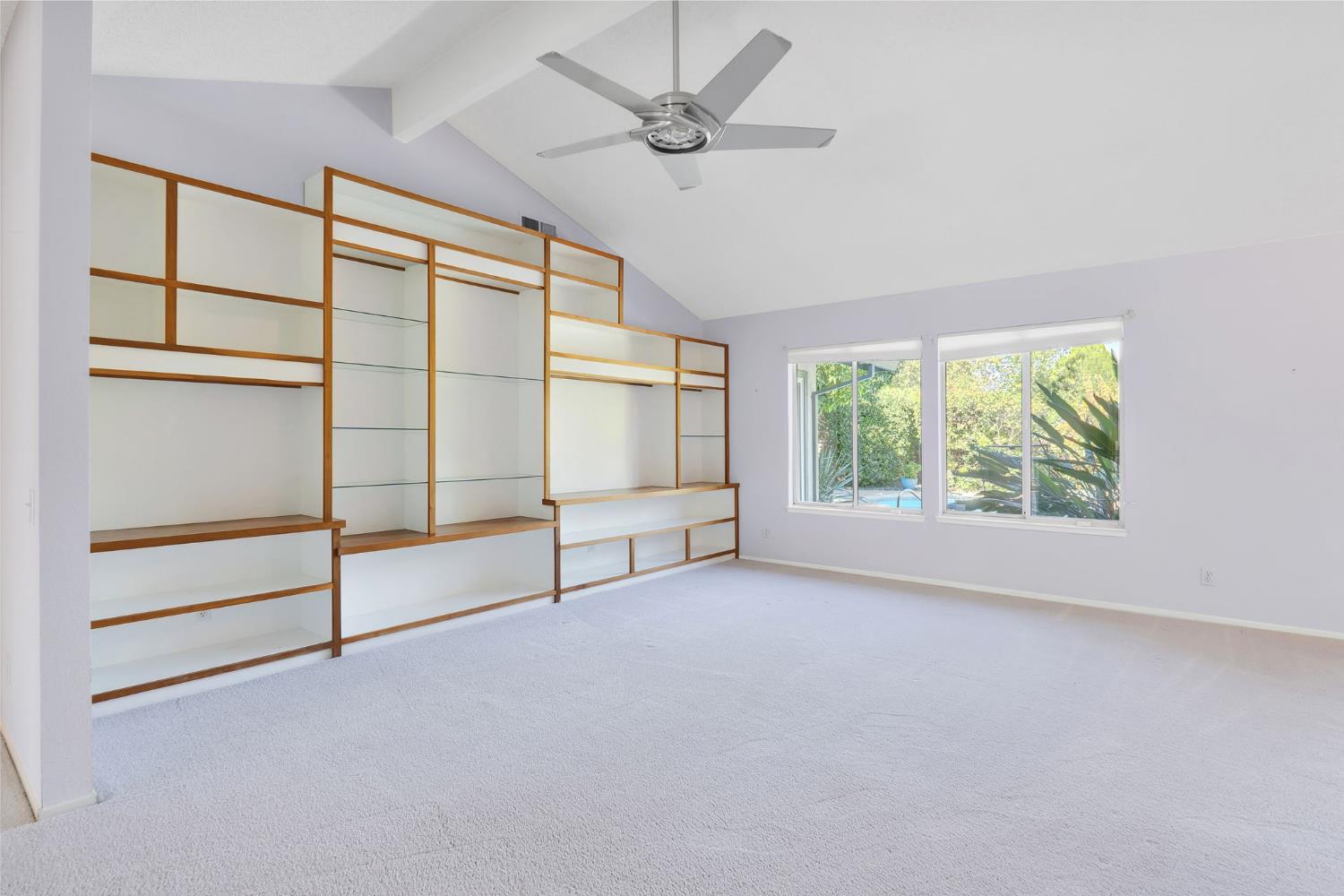 Davis, California, 95618, United States, 5 Bedrooms Bedrooms, ,4 BathroomsBathrooms,Residential,Active,1960157