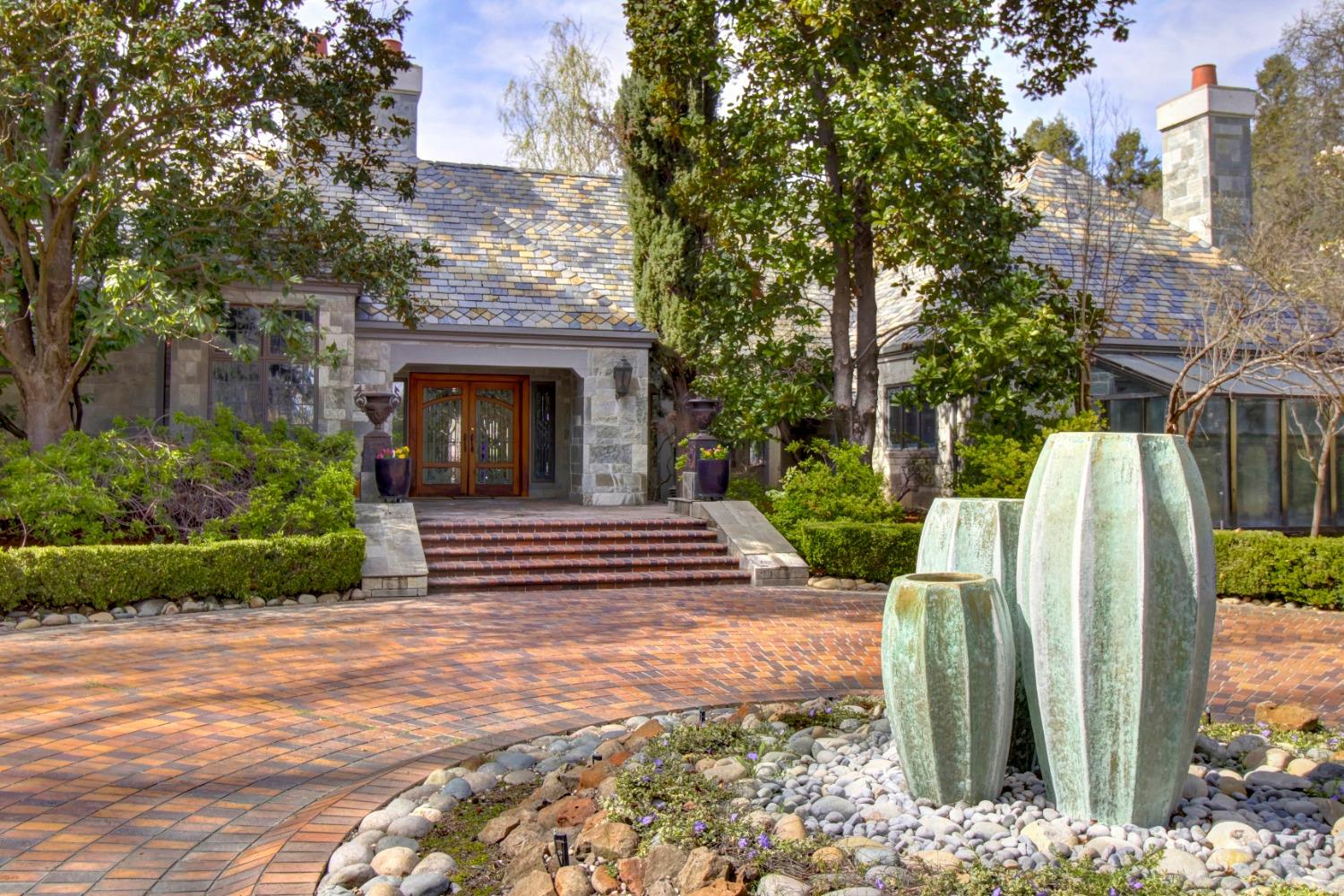 Sacramento, California, 95827, United States, 6 Bedrooms Bedrooms, ,7 BathroomsBathrooms,Residential,Active,1898041