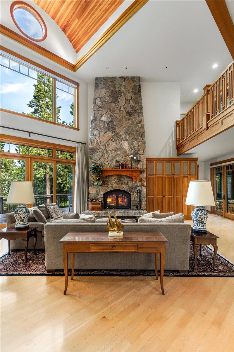 Nevada City, California, 95959, United States, 3 Bedrooms Bedrooms, ,4 BathroomsBathrooms,Residential,Active,1886804