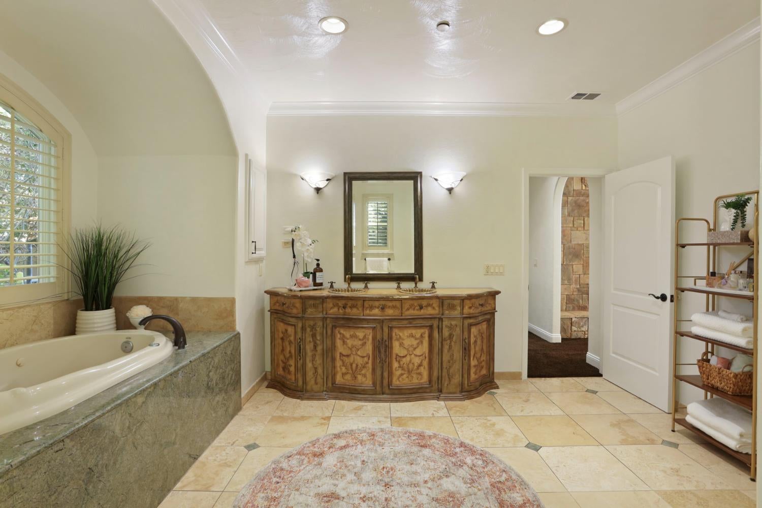 Modesto, California, 95356, United States, 3 Bedrooms Bedrooms, ,3 BathroomsBathrooms,Residential,Active,2009003