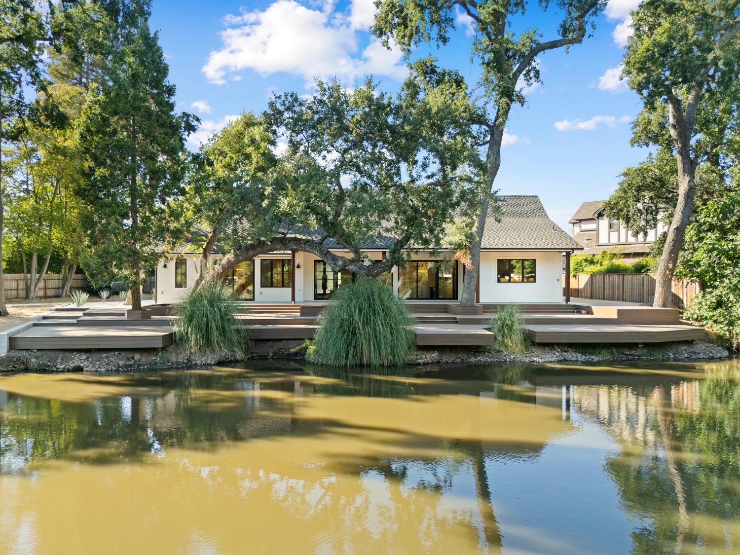 Stockton, California, 95207, United States, 4 Bedrooms Bedrooms, ,4 BathroomsBathrooms,Residential,Active,1899912