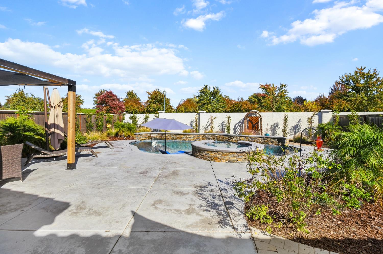 West Sacramento, California, 95605, United States, 3 Bedrooms Bedrooms, ,4 BathroomsBathrooms,Residential,Active,2008265